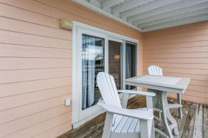 16038 Innerarity Pt Rd