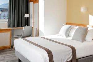 Hotels Hotel Du Commerce Spa : photos des chambres