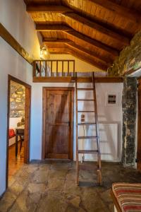 ROUGA Mountain Boutique Suites & Spa Kaimaktsalan Greece