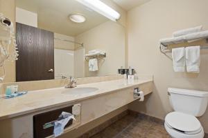 Executive Queen Suite with Two Queen Beds room in Stay USA Hotel and Suites