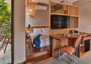 Minimalist Poshtel & Suites