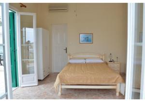 Kardoulis Rooms Milos Greece