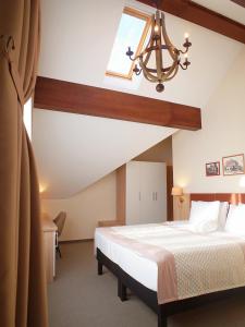 Deluxe Double Room room in Hartman