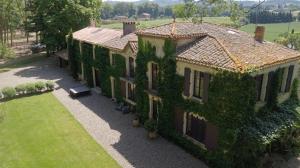 Maisons de vacances Domaine de la JASSO, au pied de la Cite Medievale : photos des chambres