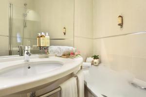 Hotels Hotel Trianon Rive Gauche : photos des chambres