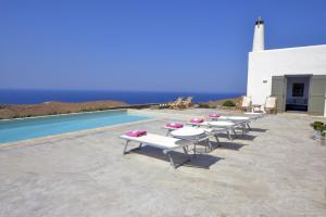 Spectacular sunset view villa at Melissaki Kea Greece