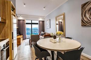 Menlyn Maine Residence Unit 1419 & 1028