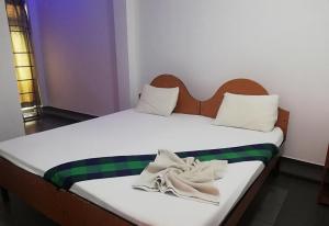 Sunshine Hotel