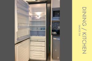 Stylish Condo Stunning Views