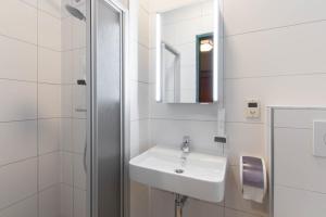 Mountain Hotel & Hostel