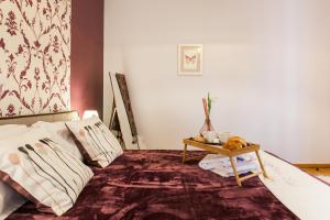 Museum of Modern Apartment next to Suggrou Fix metro- big, safe, simple and central