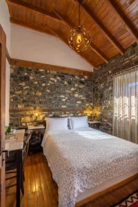 ROUGA Mountain Boutique Suites & Spa Kaimaktsalan Greece