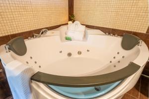 ROUGA Mountain Boutique Suites & Spa Kaimaktsalan Greece