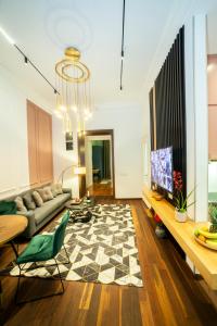 Matei Corvin Deluxe Apartment