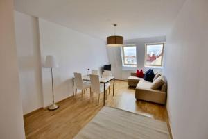 Zwischen Schönbrunn und dem City Center l LF37