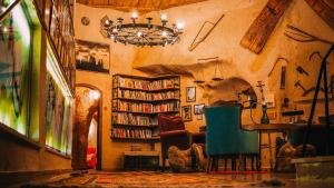 Jerveni Cave Hotel