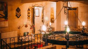 Jerveni Cave Hotel