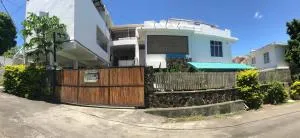 Corinne Villa à 300m from the beach - The Vale