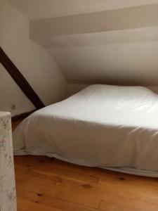 Sejours chez l'habitant La campagne vallee de Chevreuse a 35 KM de Paris : photos des chambres