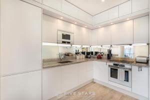 Suite Versailles Five Stars Holiday House