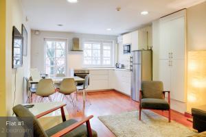 Dandelion Apartments Lāčplēša