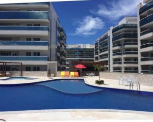 Apartamento aconchegante vista mar e piscina em cond de Arraial do Cabo