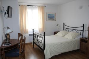 Hotels Hotel Le Clos des Pins : photos des chambres