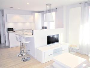 Appartements Le White Cosy a 5 minutes du Lac avec parking privatif gratuit : Appartement 1 Chambre