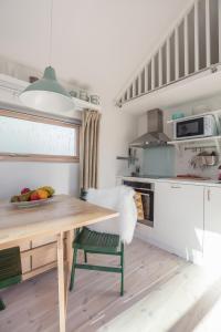 Sparkling newly built house close to city & nature