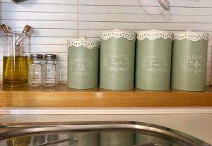 Cozy and Stylish Studio Apt just 800m from the beach - New on Booking!