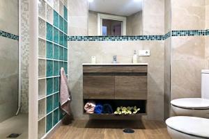 Coqueto apartamento en Puerto Marina con piscina