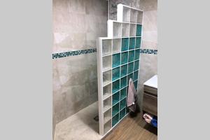 Coqueto apartamento en Puerto Marina con piscina