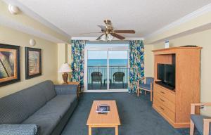 Oceanfront Two Bedroom Condo room in Paradise Resort
