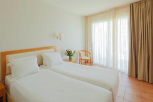 Double Room with Extra Bed room in Cabo Verde Hotel