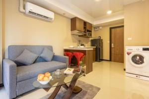 NaiHarn Pearl Condo - Pets Friendly!