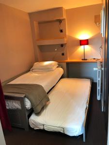 Hotels Hotel Corrieu : photos des chambres