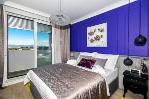 DiVine Luxury Apartment Purple 