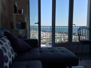 Appartements Les Aigues Marines - belle vue mer et port : photos des chambres