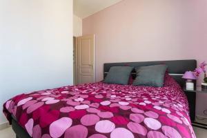 Appartements Les Aigues Marines - belle vue mer et port : photos des chambres