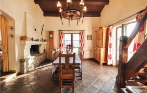 Maisons de vacances Awesome Home In La Roquette Sur Siagne With 3 Bedrooms, Wifi And Outdoor Swimming Pool : photos des chambres