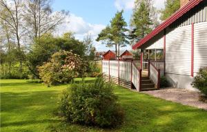 Amazing Home In Öxabäck