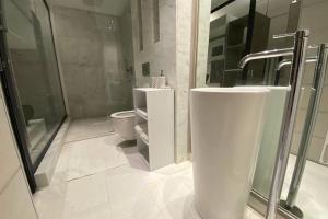 THE DREAM 12 - SENSATIONAL & COMFORTABLE,NEW FLAT