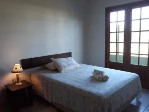 2 casas na quadra do mar - 伊比拉奎拉