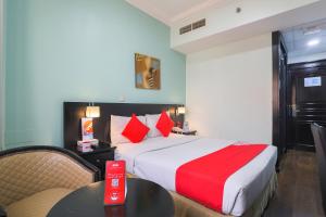 King Room room in OYO 367 Eureka Hotel