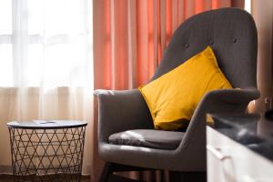 Syntegma studio next to Ermou street