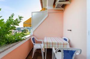 Apartment with Balcony room in Apartments Darko