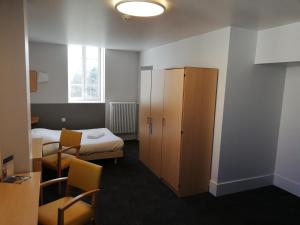 B&B / Chambres d'hotes Espace Bernadette Soubirous Nevers : photos des chambres