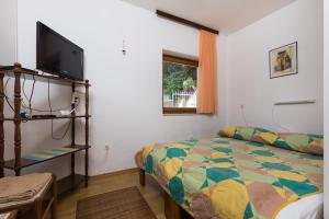 Two-Bedroom Apartment with Terrace room in Apartments Kisic