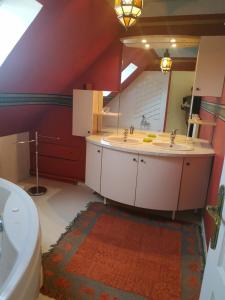 B&B / Chambres d'hotes CHEZ MARLYSE : photos des chambres