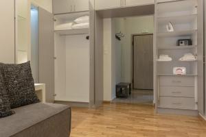 Cozy Flat with Terrace & Patio, next to Lycabettus